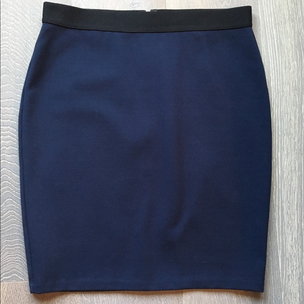 Classic style! Navy ponte knit pencil skirt